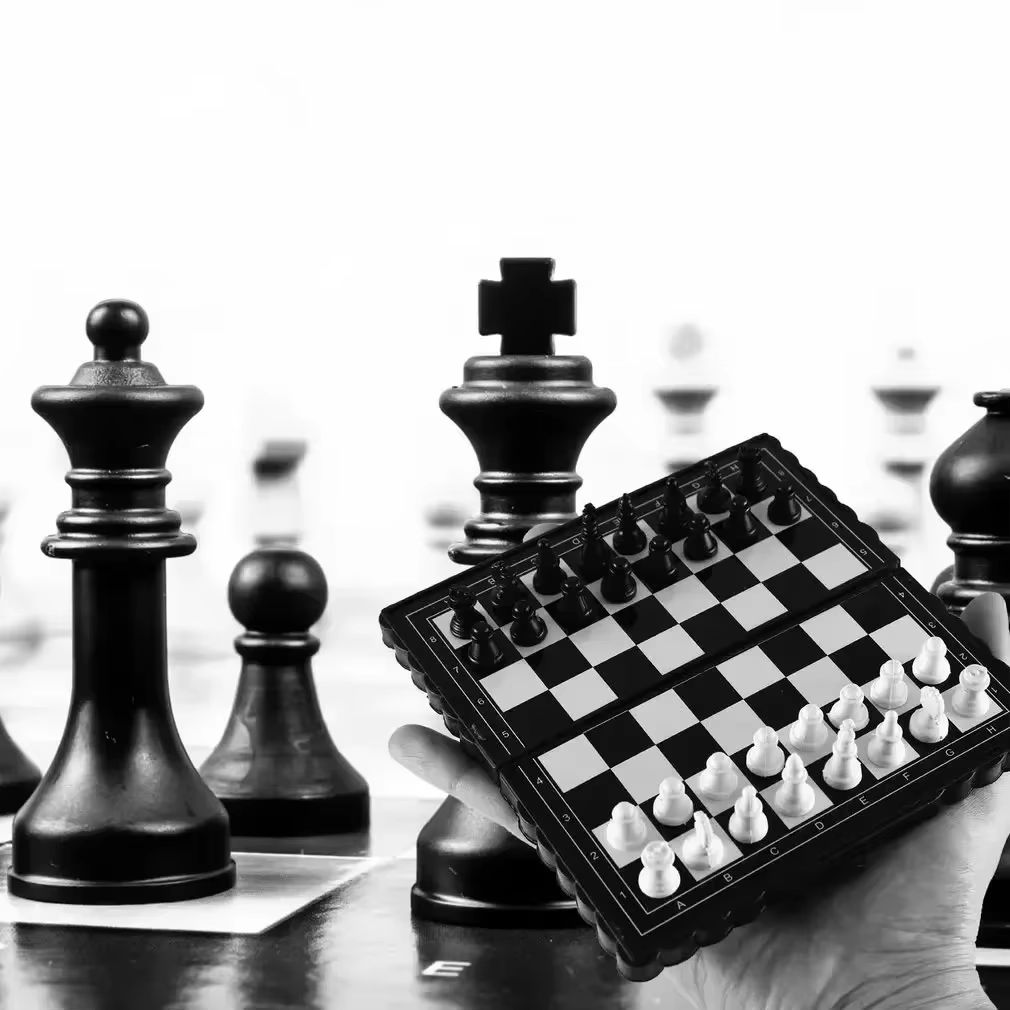 1Pc Mini Magnetic  Chess Set   – обзор и цена Outdoor Adventure Games